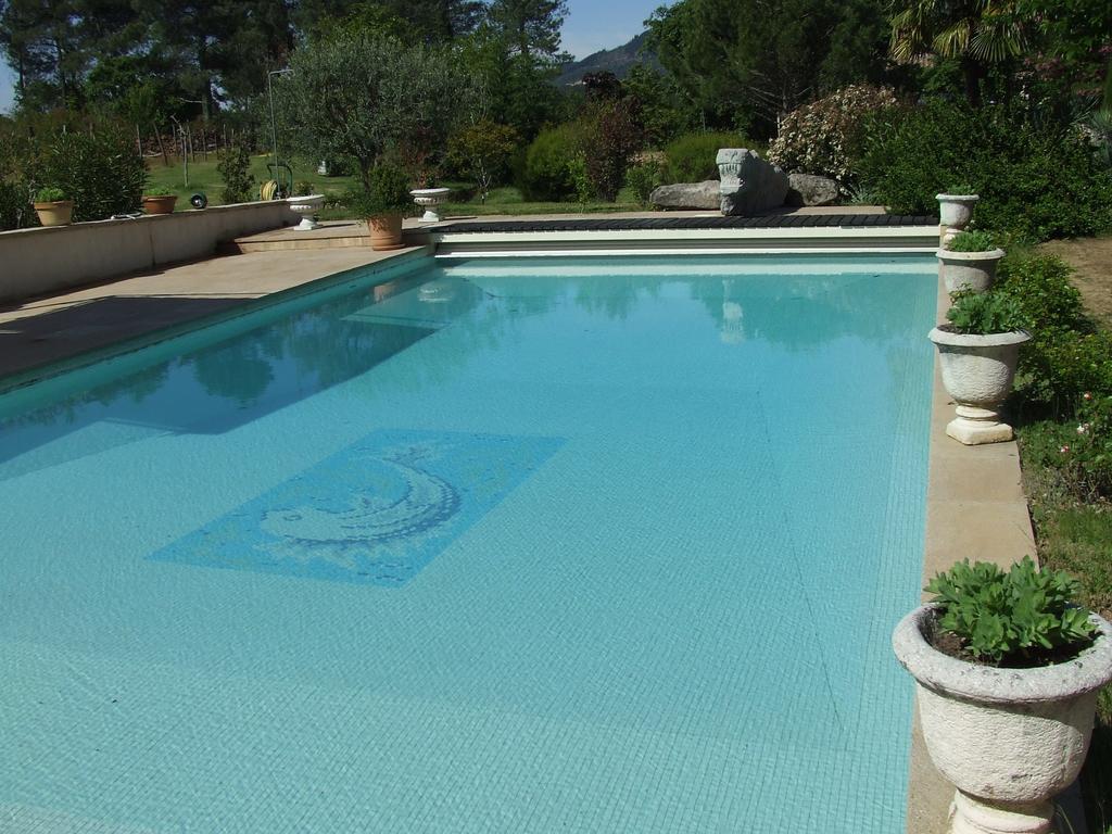 Bed and Breakfast Domaine Du Planas Ailhon Ardeche Zimmer foto